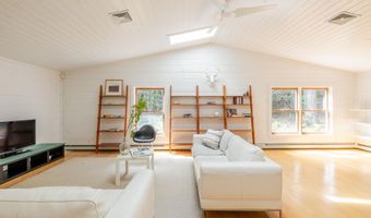 30-40 Fawn Ln, Accord, NY 12404