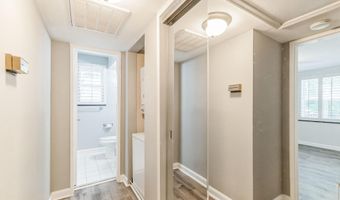 4225 N HENDERSON Rd 103, Arlington, VA 22203