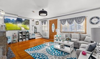 102 Williams Ave, East Providence, RI 02914