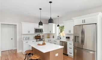 218 Second St, East Providence, RI 02914