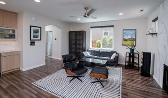 1049 SE 6th St, Bend, OR 97702