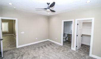 19299 Roanoke Rd, Apple Valley, CA 92307