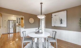 525 Keyes Ave, Angwin, CA 94508