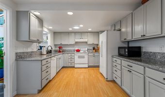 8405 SW LORI Way, Aloha, OR 97007