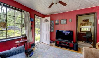 349 Walnut Trl, Coventry, CT 06238