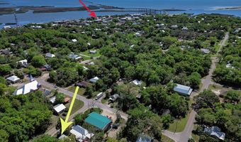 174 Dr Frederick S Humphries St, Apalachicola, FL 32320
