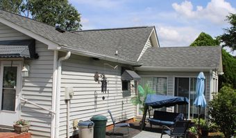 1170 Hanging Rock Rd, Boiling Springs, SC 29316