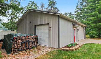 1667 Oakwood Trl, Allegan, MI 49010