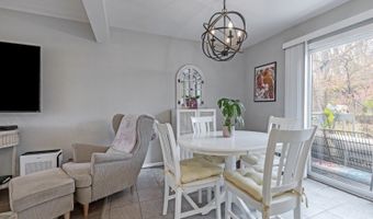 393 Mohegan Cir 393, Andover, NJ 07848