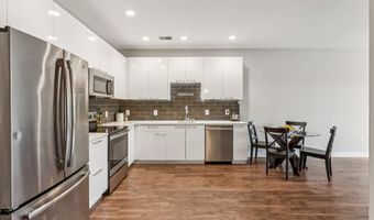 989 S BUCHANAN St 221, Arlington, VA 22204