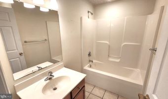 210 W HIGH St, Felton, DE 19943