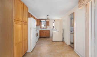 292 Boulevard, Middletown, RI 02842