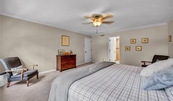 561 Willard Rd, Aurora, OH 44202