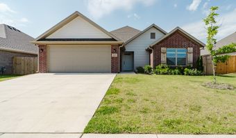 221 Palm St, Bentonville, AR 72713