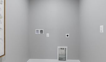 809 N KENMORE St, Arlington, VA 22201