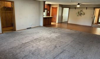 1220 Tyler St, Aurora, MO 65605