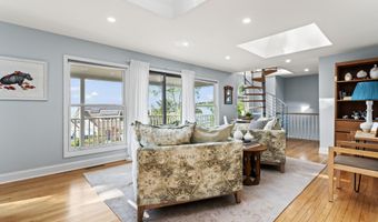 123 Ocean Blvd, Atlantic Highlands, NJ 07716