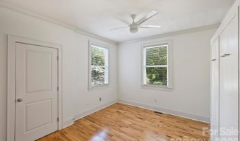 2900 N Myers St, Charlotte, NC 28205