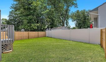 65 Bayview St, Aberdeen, NJ 07721