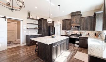 6560 E Crown Cres, Ammon, ID 83406