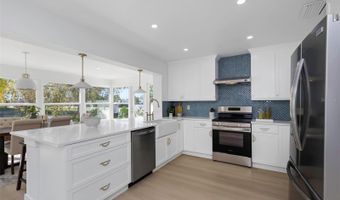 6321 BALBOA Ln, Apollo Beach, FL 33572