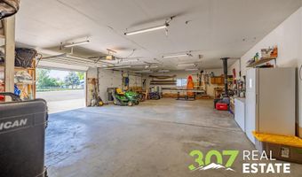 153 E 1st St N, Cowley, WY 82420