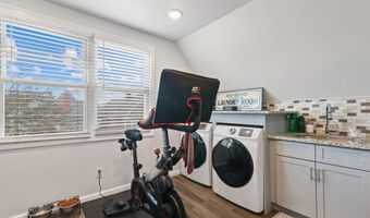 81 HUMPHREY Ave, Bayonne, NJ 07002