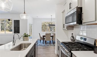 5244 Yorktown Ct NE, Alexandria, MN 56308