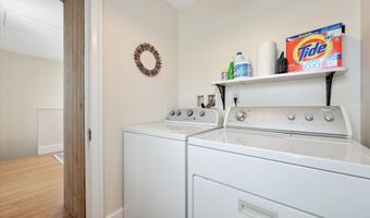 89 Parkview Ave, Bangor, ME 04401