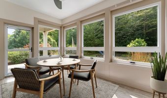 110 Stone Hill Rd, Bolton, VT 05464