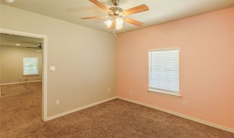 101 N Hubbard St, Alvord, TX 76225