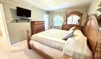 325 Forest View Dr, Bedford, IN 47421