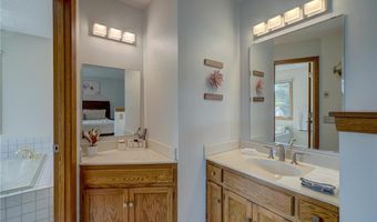 13491 Fairlawn Ct, Apple Valley, MN 55124