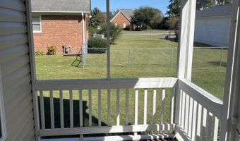 4219 Maple Dr, Ayden, NC 28513