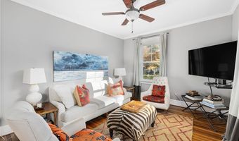 30 Bull St, Newport, RI 02840