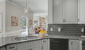 1025 Fairwood Ct NW, Acworth, GA 30101