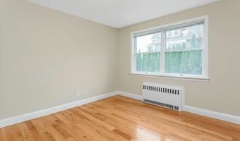 304 Valley Rd, Cos Cob, CT 06807