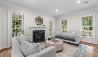 9919 LOGAN Dr, Potomac, MD 20854