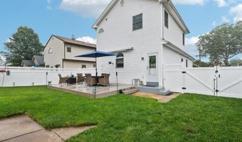 15 5th Ave, Avenel, NJ 07001
