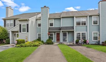 33 BARK HOLLOW Ln, Horsham, PA 19044