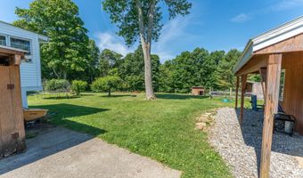102 Pumpkin Hill Rd, Ashford, CT 06278