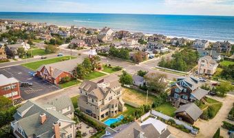 45 Strickland St, Bay Head, NJ 08742