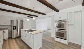 1010 56th St, Des Moines, IA 50311