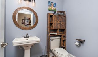 30 Ridgeview Way, Allentown, NJ 08501