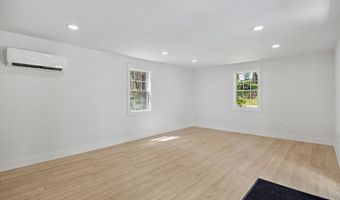 101 Carl Dr NE, Ada, MI 49301