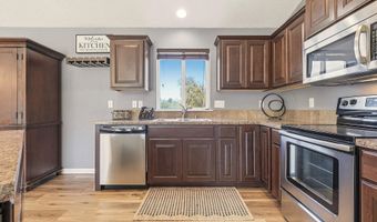 624 Botaka Loop, Benton City, WA 99320