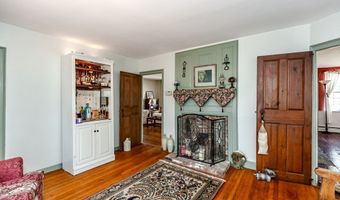 678 N Main, Attleboro, MA 02703