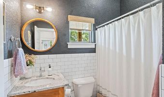 4205 Rainbow Farm Rd, Bentonville, AR 72713