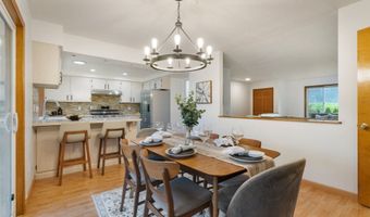 24950 NE AIRPORT Rd, Aurora, OR 97002