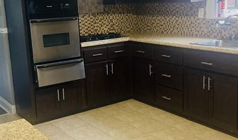 94 W 29TH St, Bayonne, NJ 07002